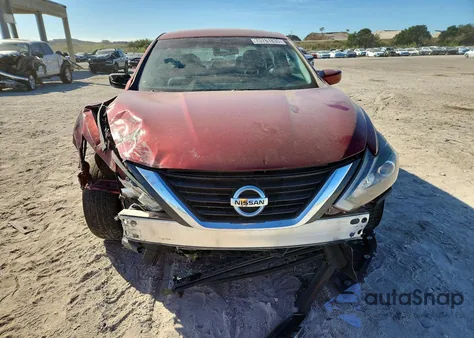 2016 Nissan Altima 2.5 z USA, uszkodzony, nr VIN 1N4AL3AP1GC122065